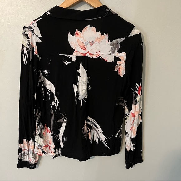 Leith Black Floral Button Down - Picture 6 of 7